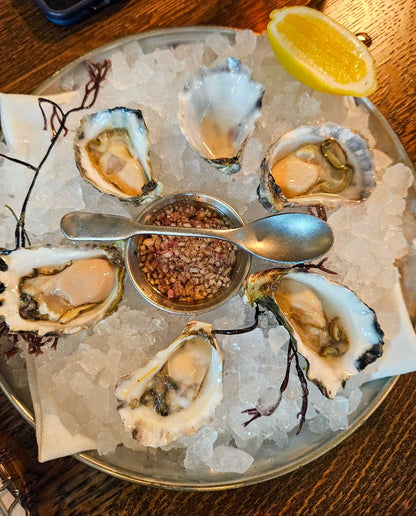 Sydney Rock Oysters - Unopened (per dozen) image 5